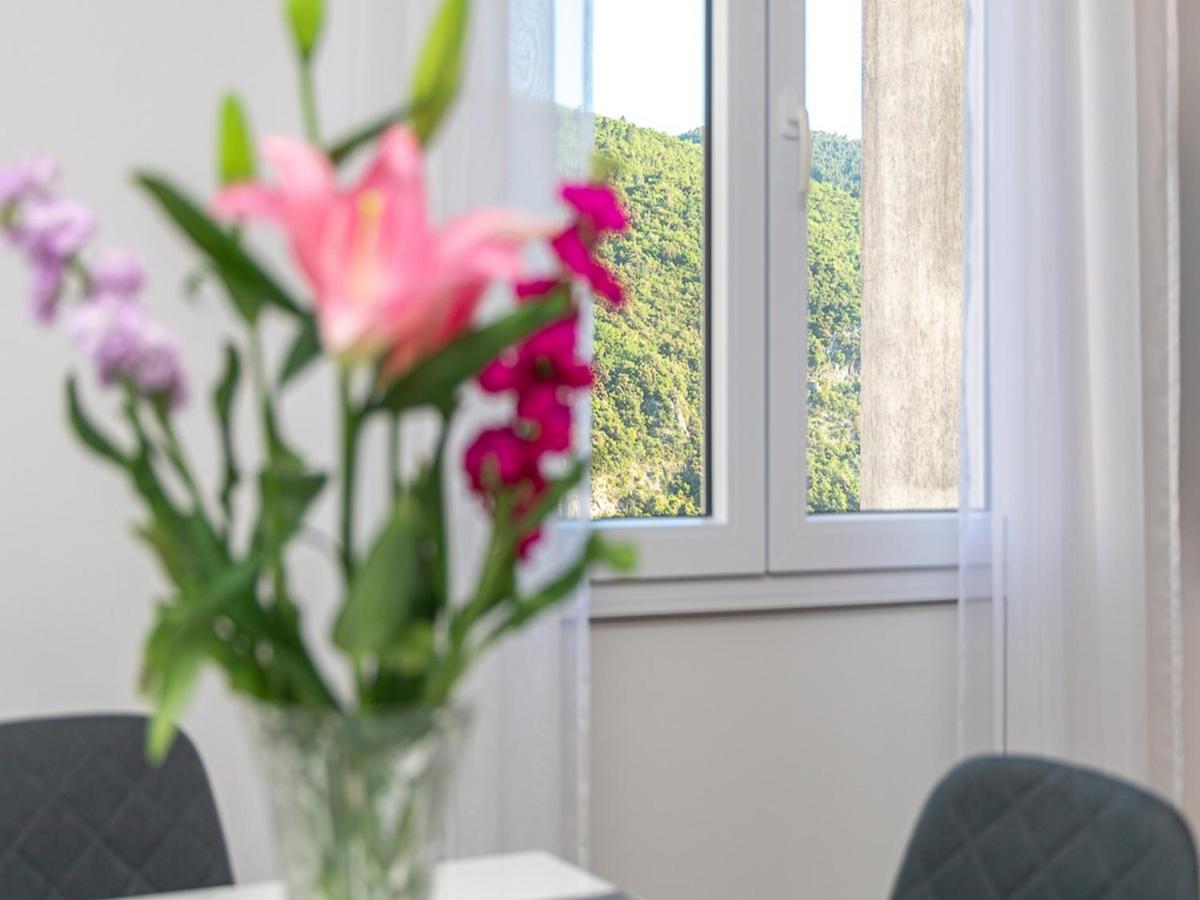 Apartment Matea Mokošica Екстериор снимка